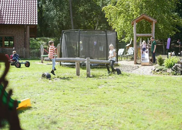 Familienhof Bruening - Terrassenwohnung 梅彭
